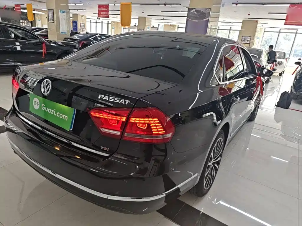 Volkswagen Passat — миниатюра 7
