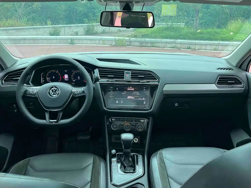 Volkswagen Tiguan L — миниатюра 9