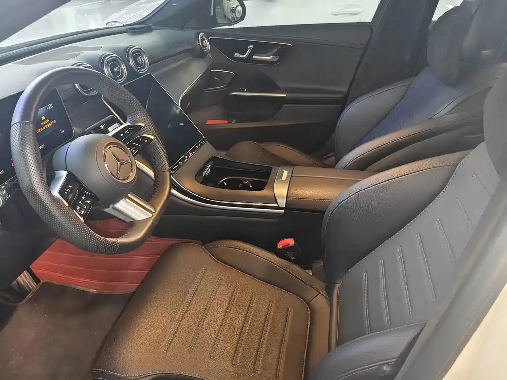 Mercedes-Benz C-Class — миниатюра 5