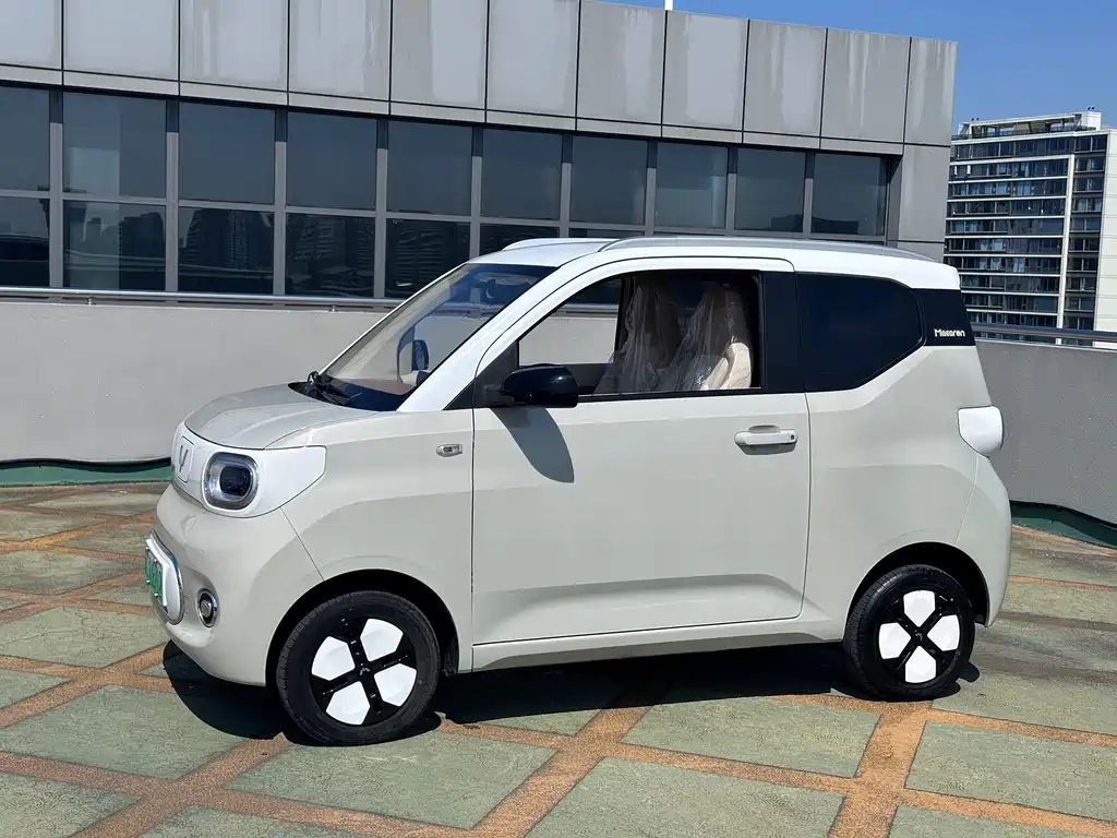 Wuling MINIEV — миниатюра 6