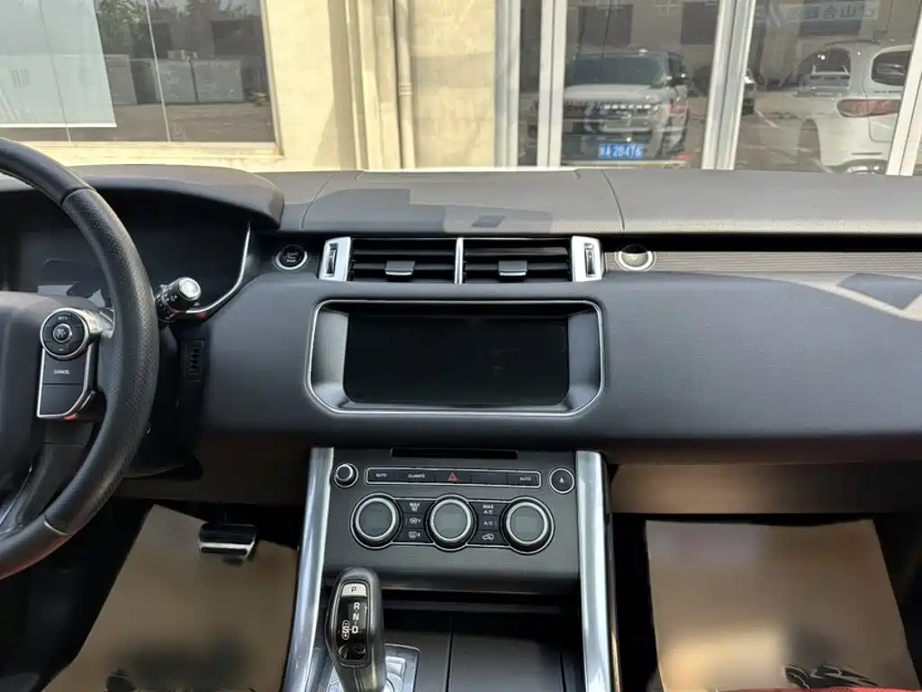 Land Rover Sport — миниатюра 12