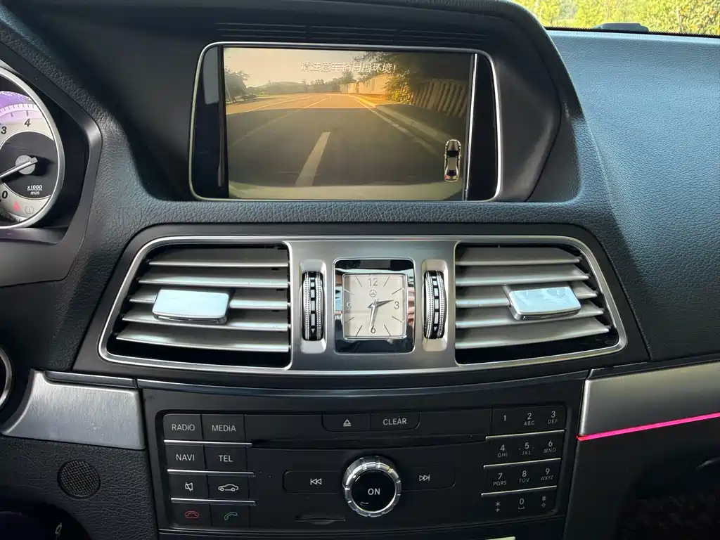 Mercedes-Benz E-Class (Import) — миниатюра 13
