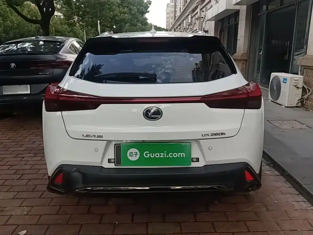 Lexus UX — миниатюра 6
