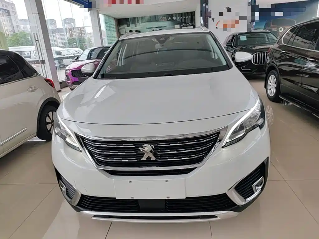Peugeot 5008 — миниатюра 3