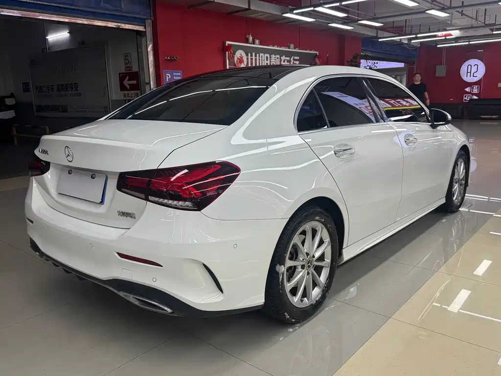 Mercedes-Benz A-Class — миниатюра 11