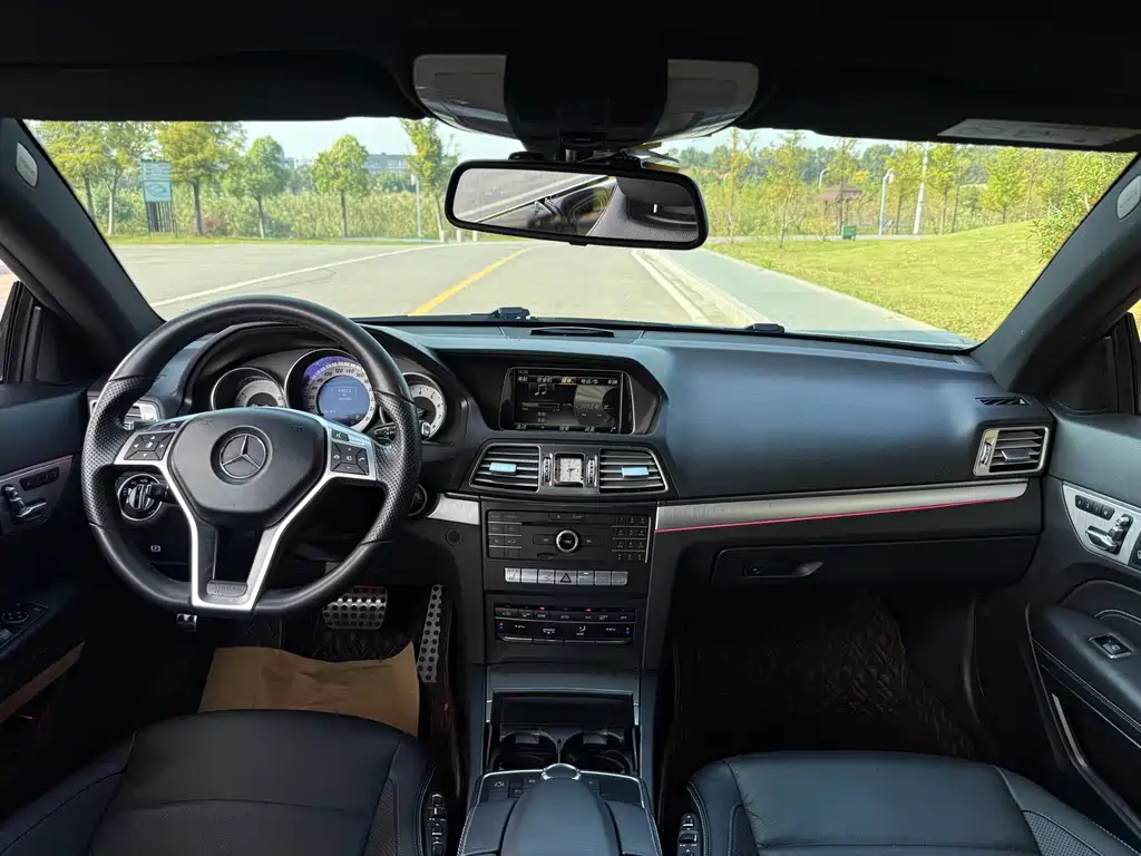 Mercedes-Benz E-Class (Import) — миниатюра 9