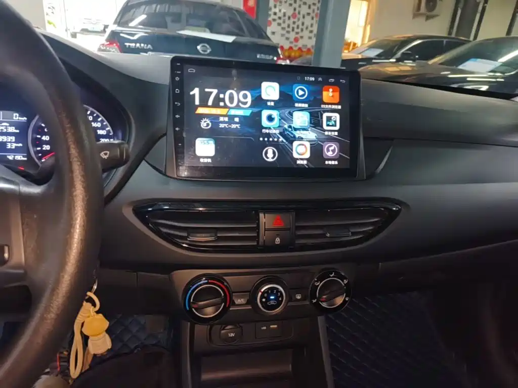 Hyundai Elantra — миниатюра 13