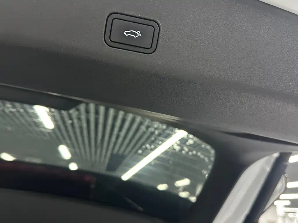 Geely Xingyue L — миниатюра 16