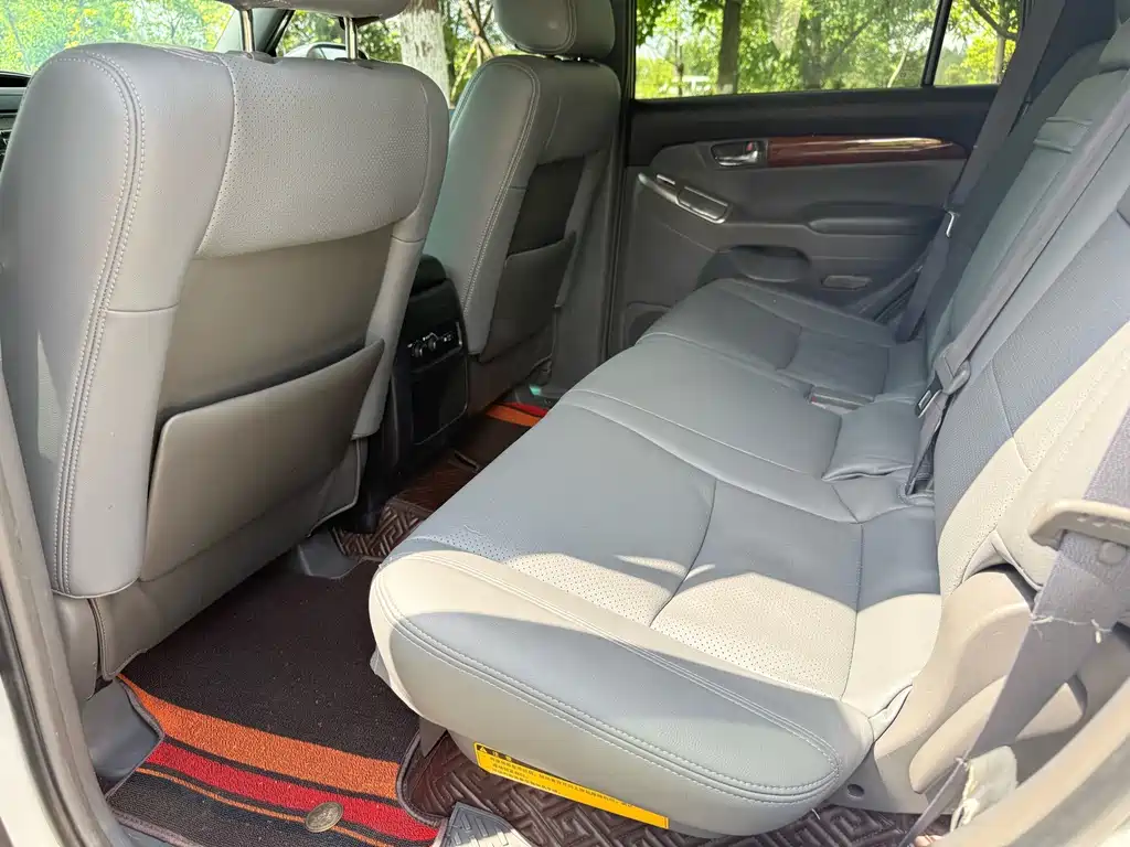 Toyota Prado — миниатюра 11