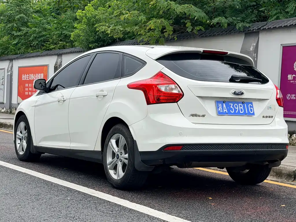Ford Focus — миниатюра 4