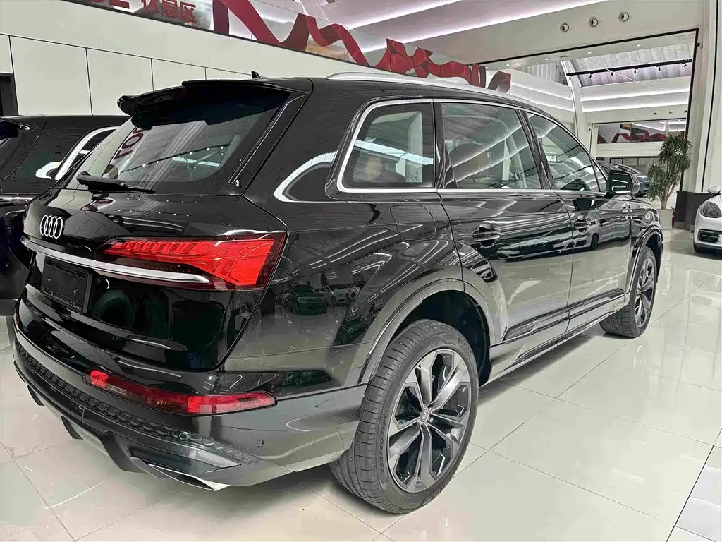 Audi Q7 — миниатюра 18