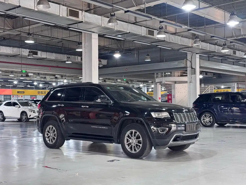 Jeep Grand Cherokee (Import) — миниатюра 3