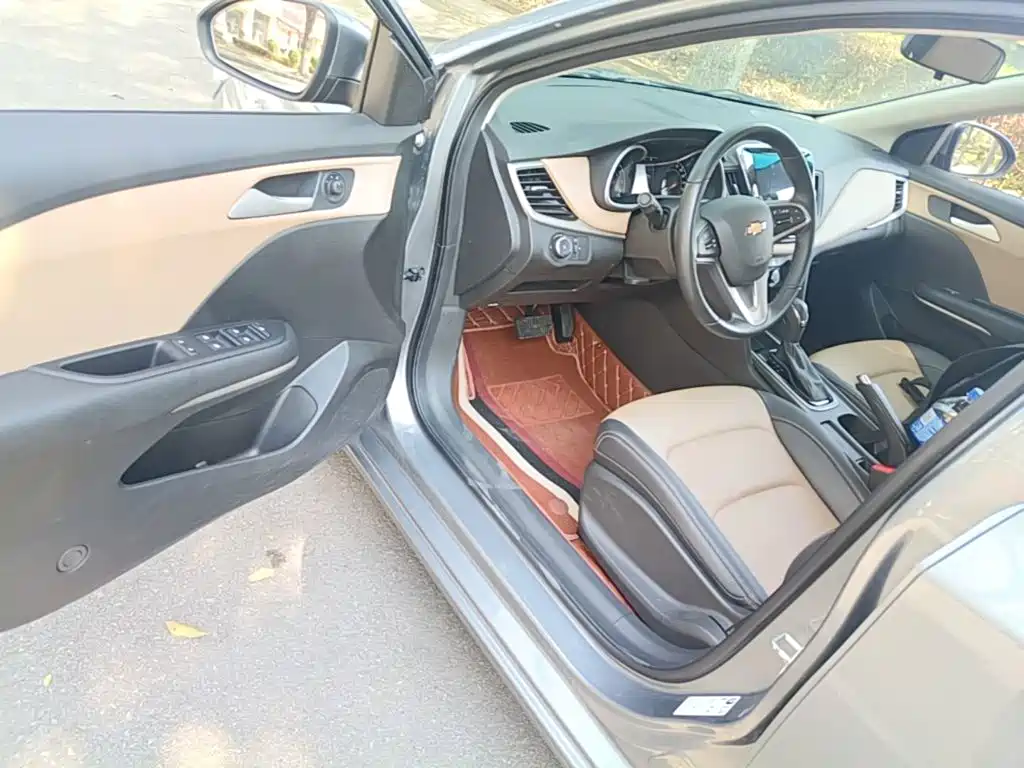 Chevrolet Monza — миниатюра 16