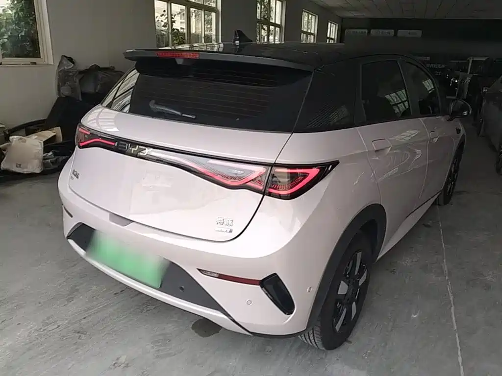 BYD Dolphin — миниатюра 7