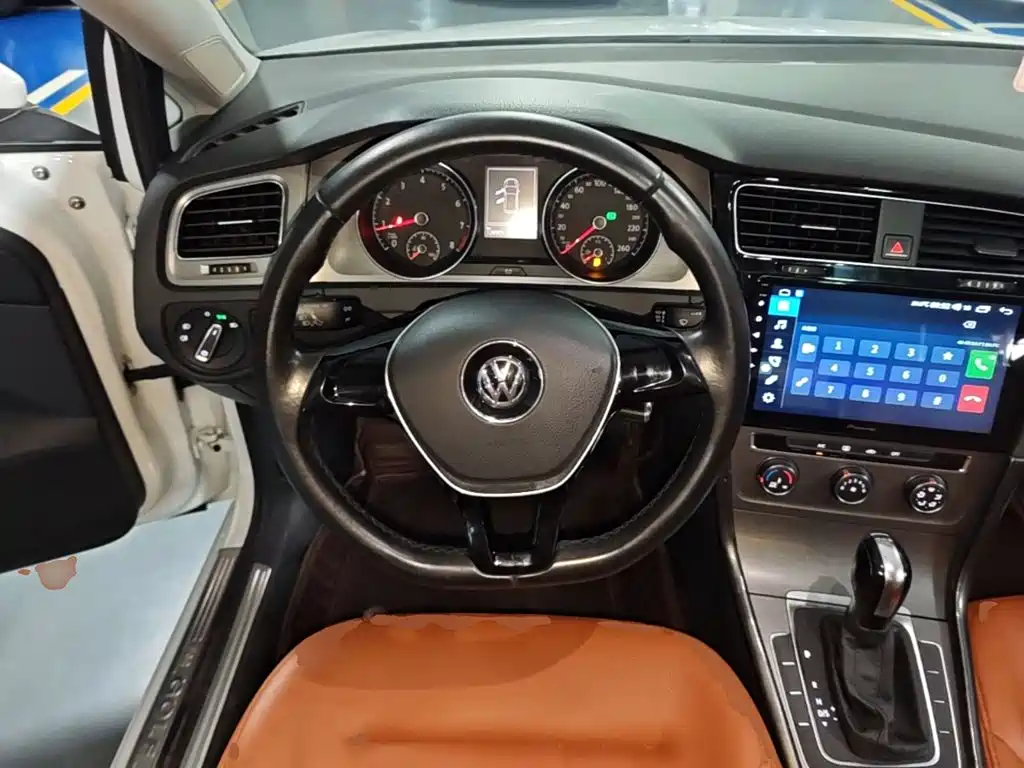 Volkswagen Golf — миниатюра 11
