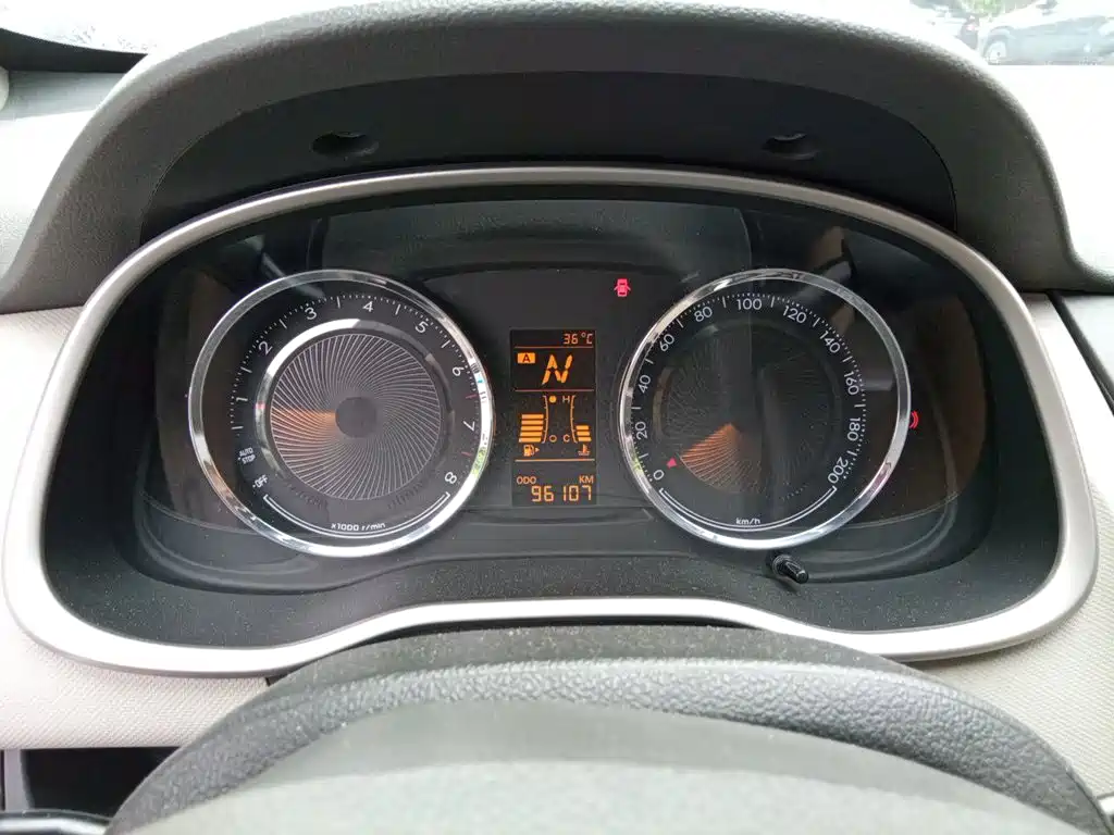 Chevrolet Sail — миниатюра 12