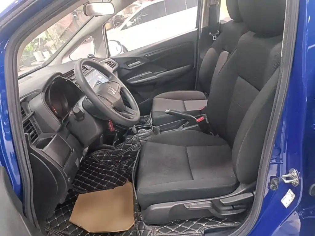 Honda Fit — миниатюра 15