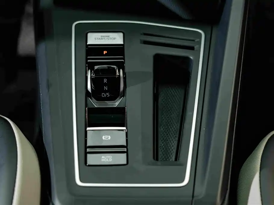 Volkswagen Golf — миниатюра 14
