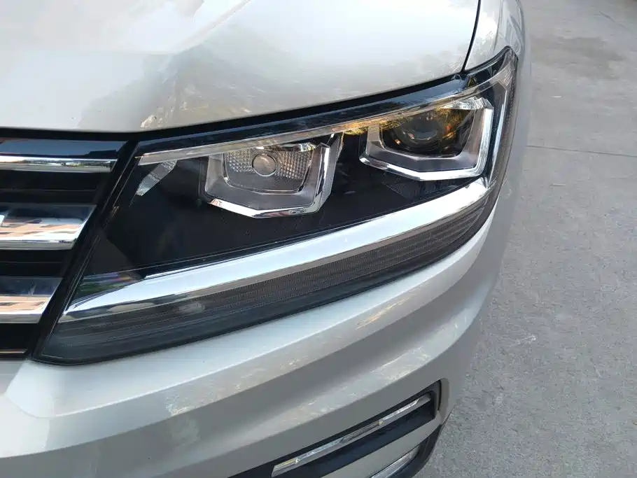 Volkswagen Tiguan L — миниатюра 5
