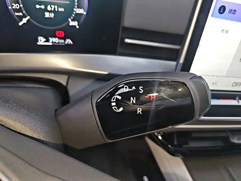 Volkswagen Sagitar — миниатюра 14