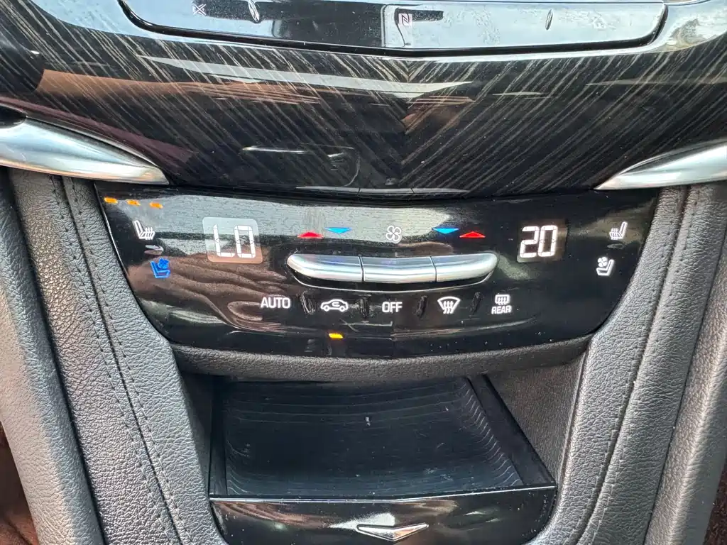 Cadillac XT6 — миниатюра 19