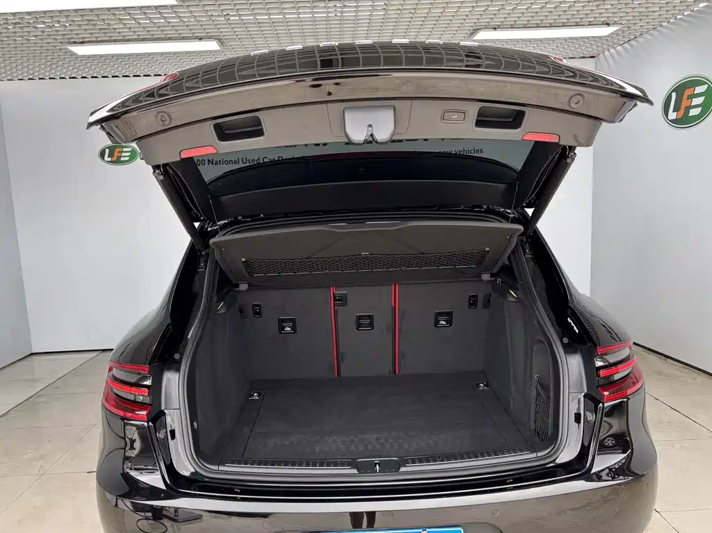 Porsche Macan — миниатюра 29
