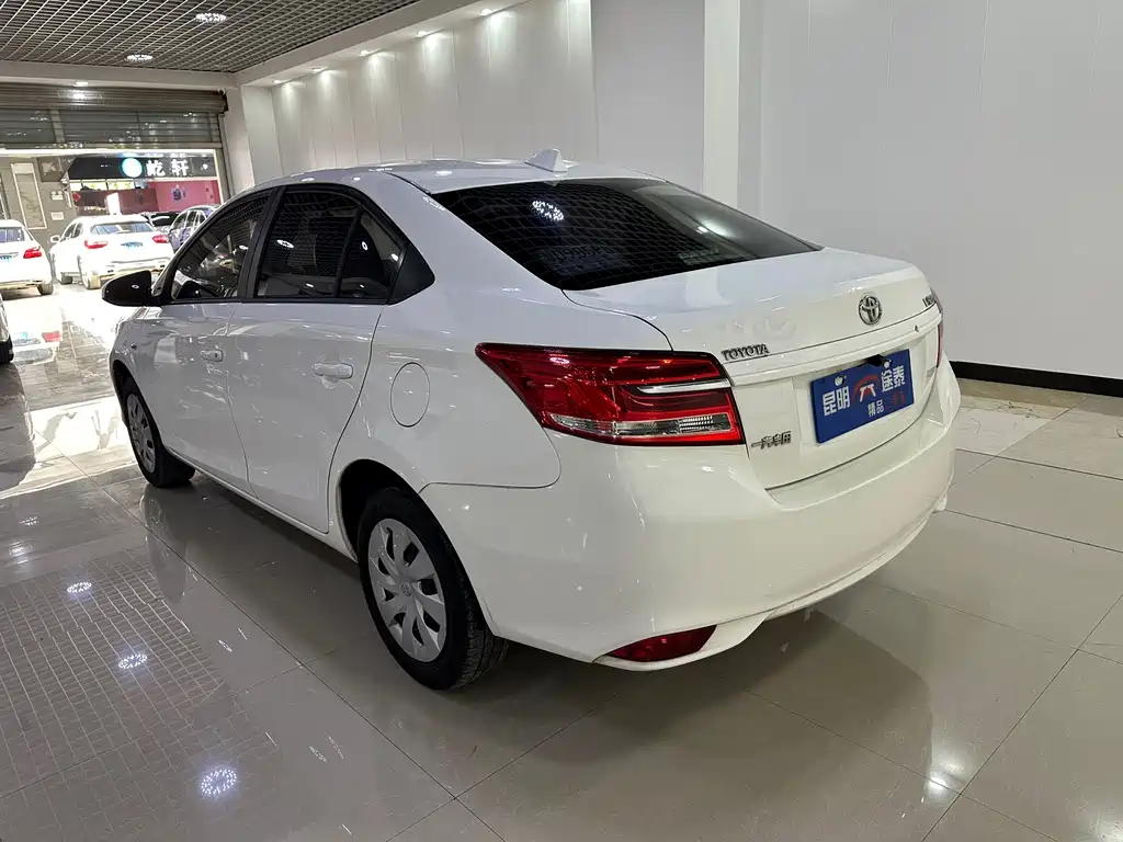 Toyota Vios — миниатюра 5