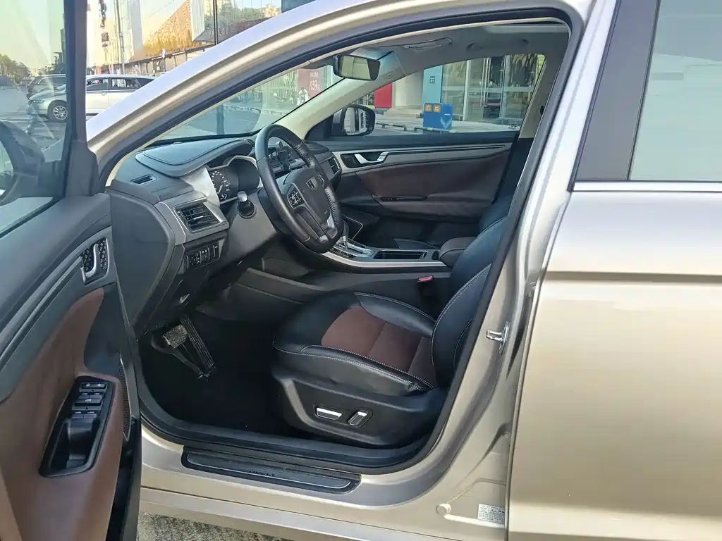 Geely Emgrand GL — миниатюра 7