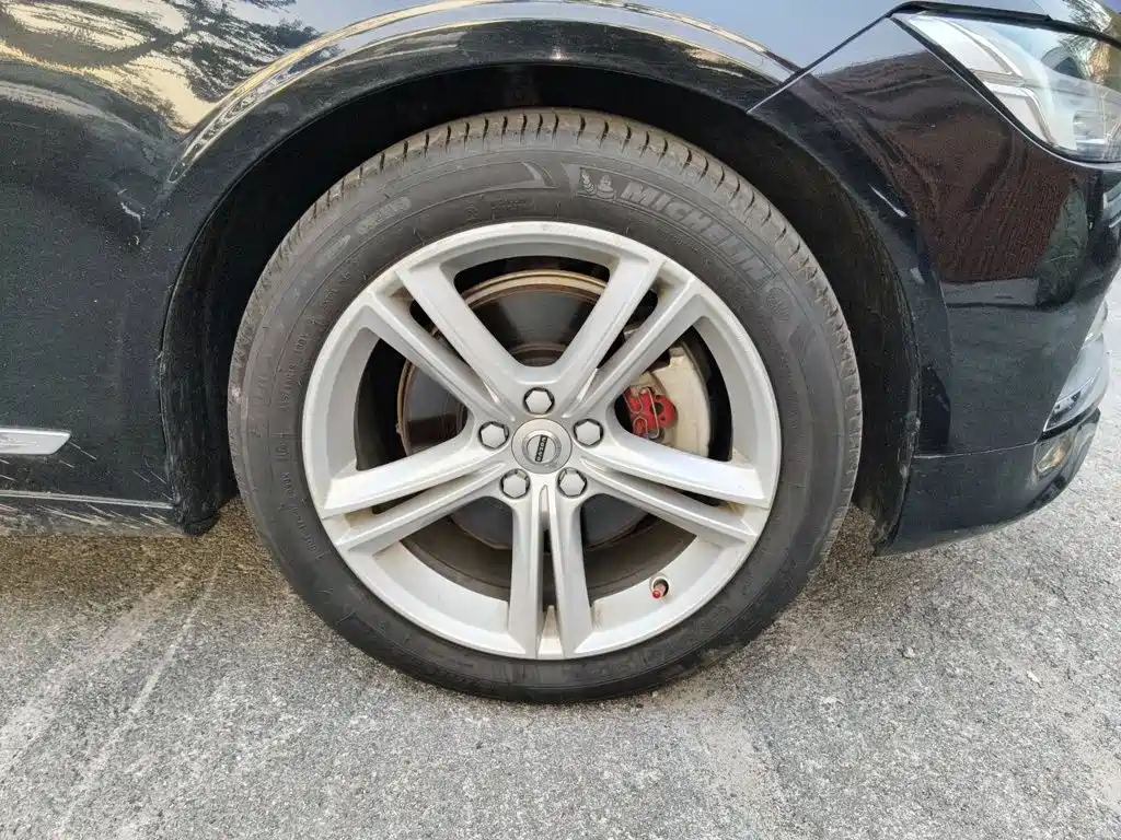 Volvo S90 — миниатюра 8