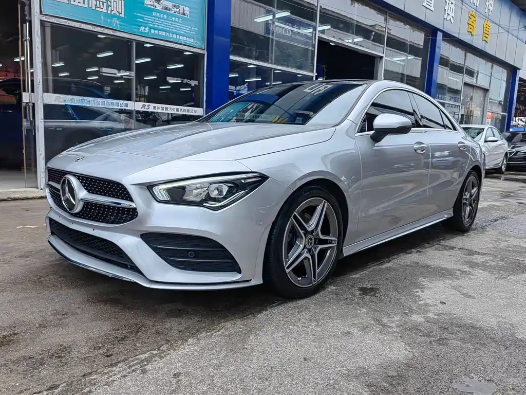 Mercedes-Benz GLA (Import)