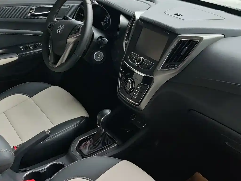 Changan CS35 — миниатюра 4