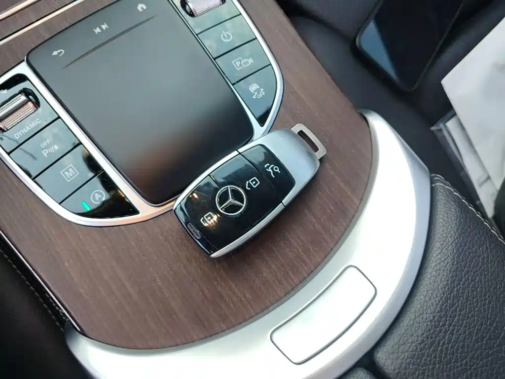 Mercedes-Benz GLC — миниатюра 13
