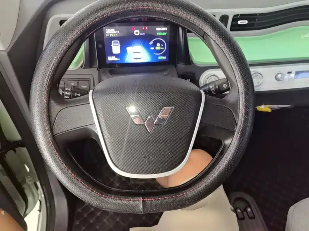 Wuling MINIEV — миниатюра 11