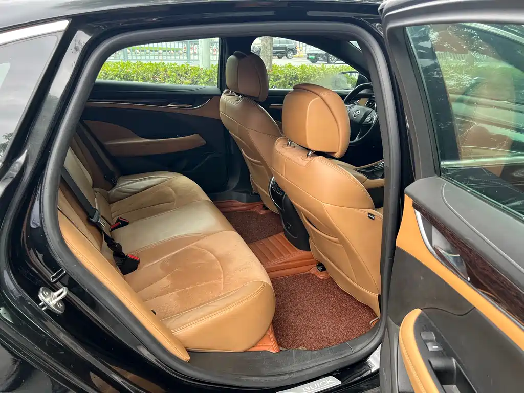 Buick LaCrosse — миниатюра 14