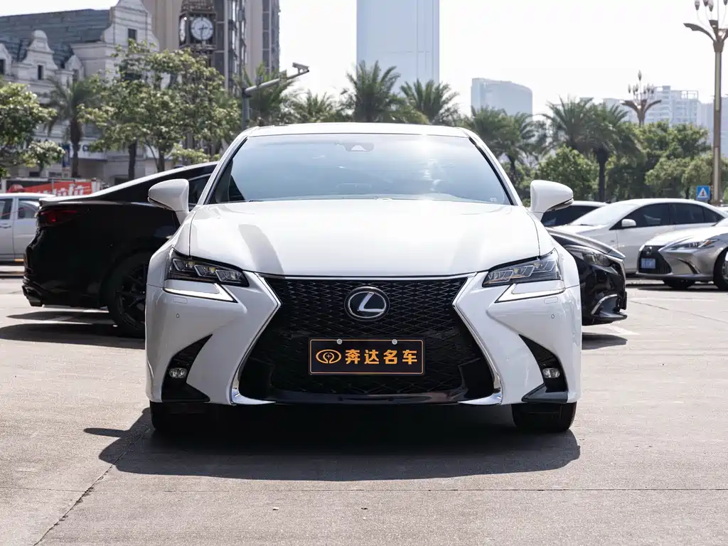Lexus GS — миниатюра 2