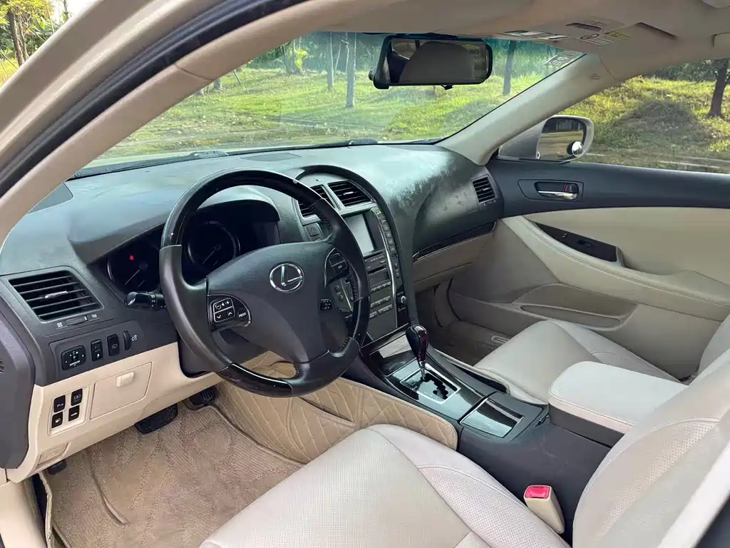Lexus ES — миниатюра 13