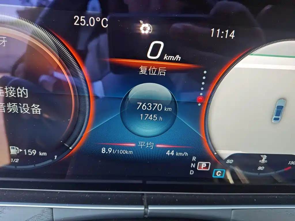 Mercedes-Benz E-Class — миниатюра 13