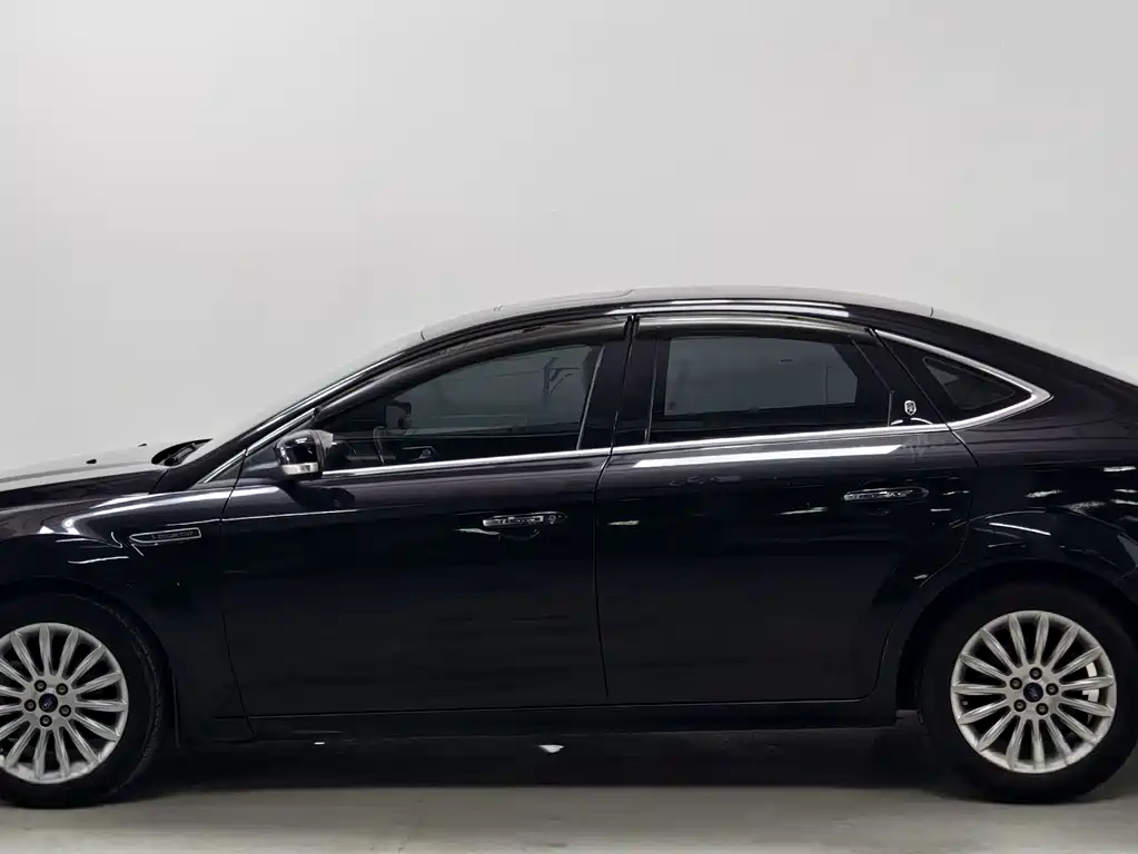 Ford Mondeo Zhisheng — миниатюра 8
