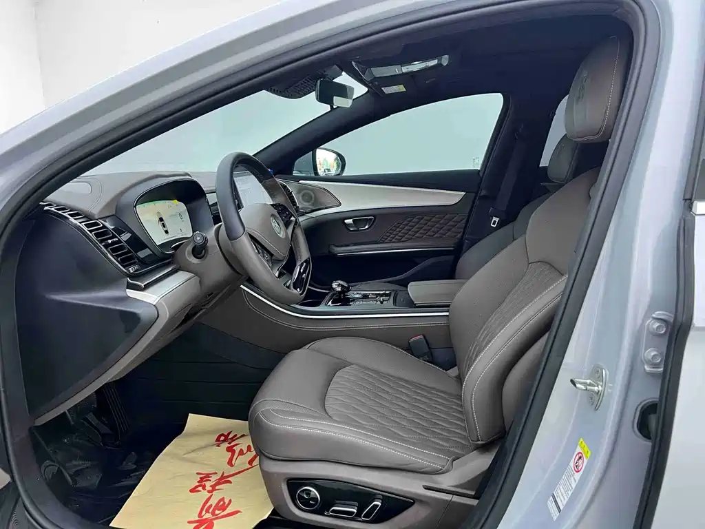 BYD Han — миниатюра 5