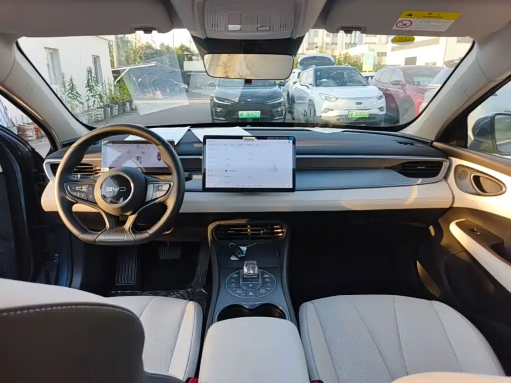 BYD Seal 05 DM-i — миниатюра 10