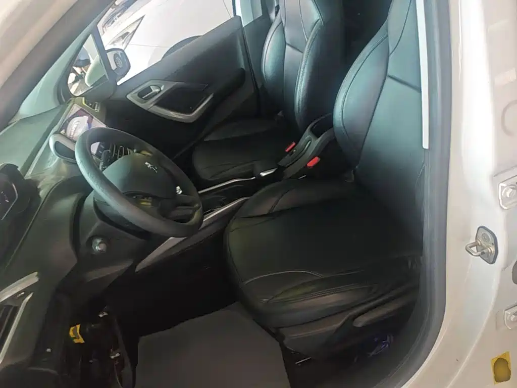 Peugeot 2008 — миниатюра 15