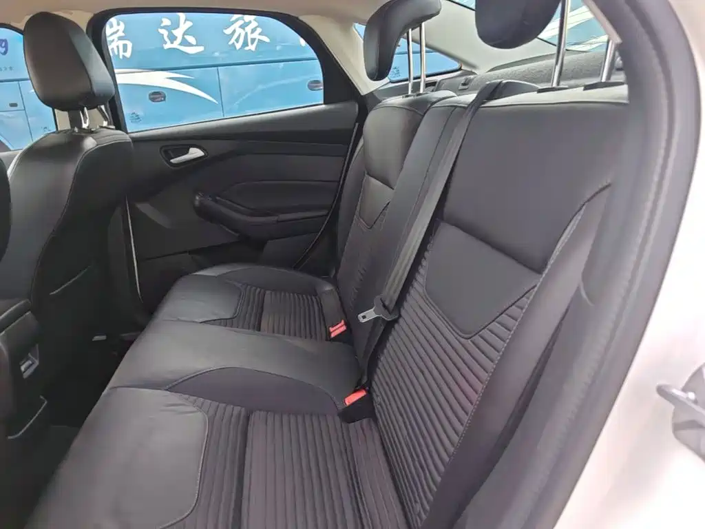 Ford Focus — миниатюра 17