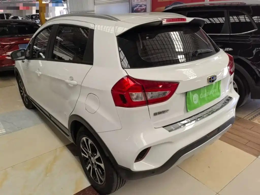 Geely Vision X3 — миниатюра 5