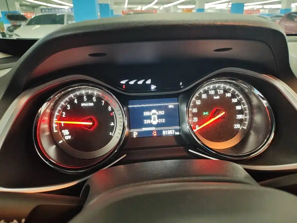Chevrolet Volando — миниатюра 12