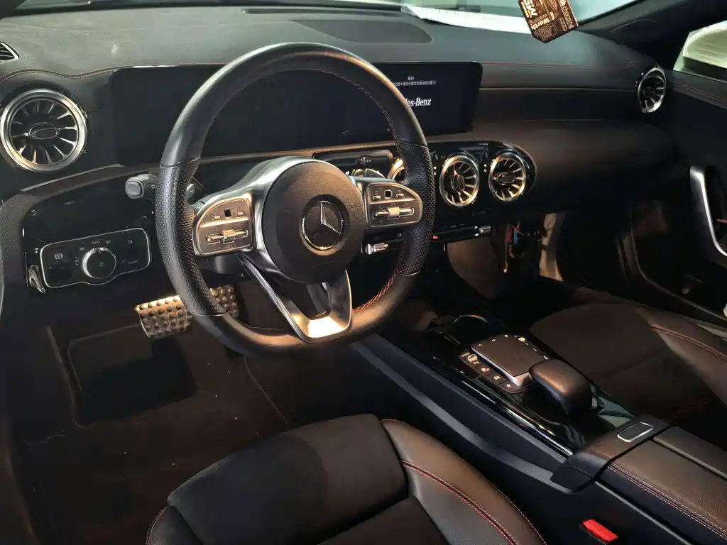 Mercedes-Benz CLA (Import) — миниатюра 3