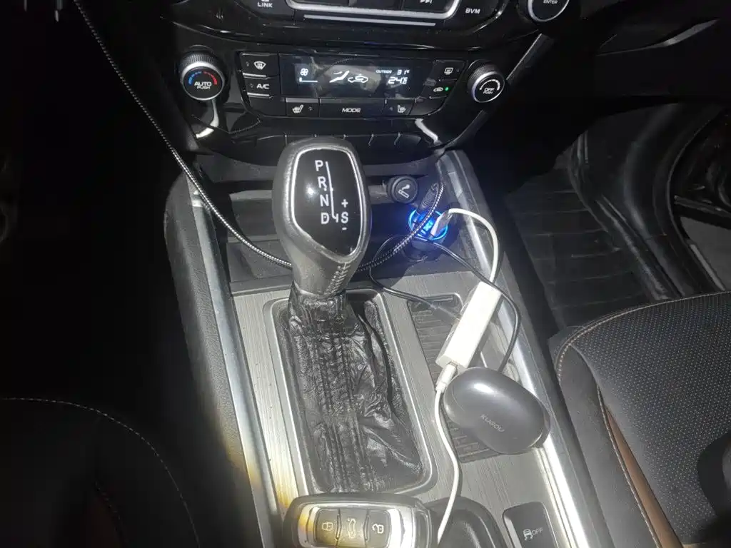 Geely Vision X6 — миниатюра 15
