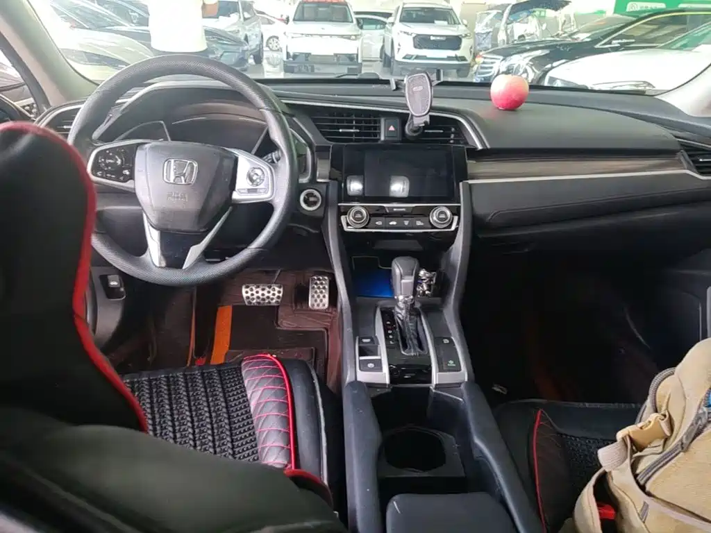 Honda Civic — миниатюра 10