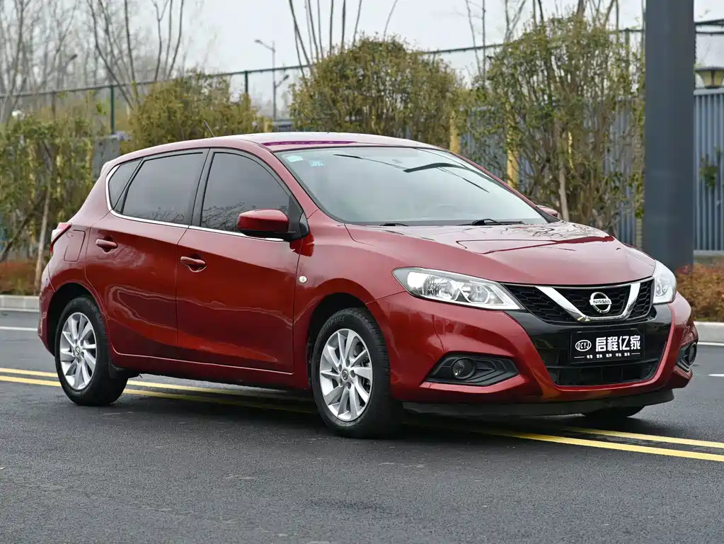 Nissan Tiida — миниатюра 3