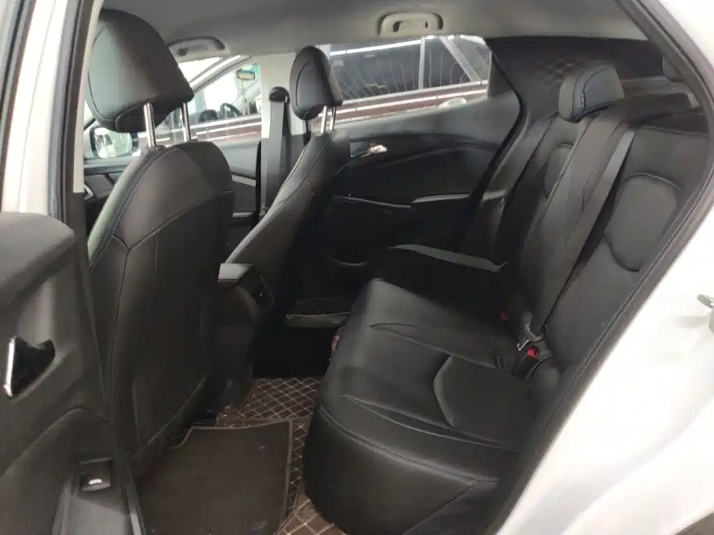 Chevrolet Menlo — миниатюра 17