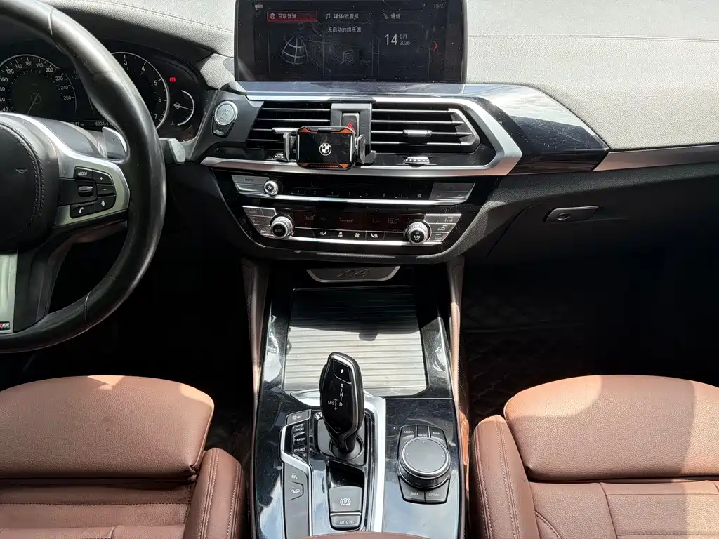 BMW X4 — миниатюра 9